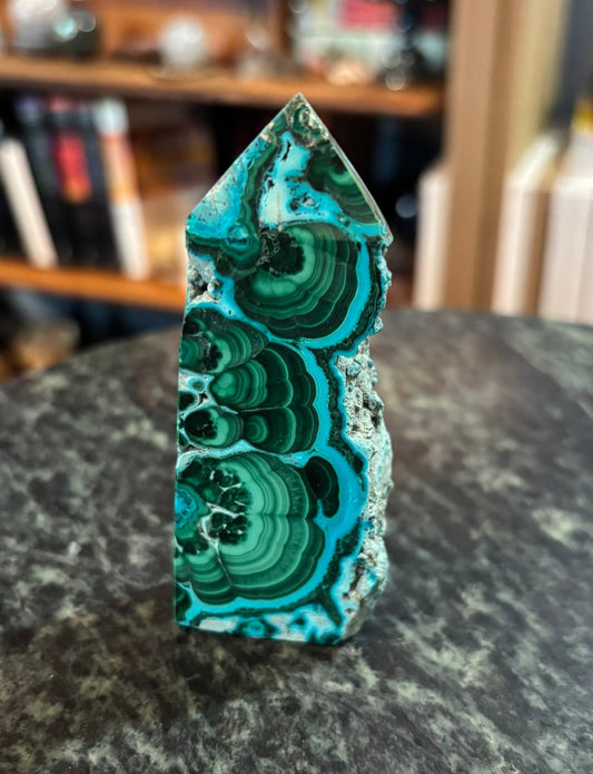 Malachite Tower w. Raw Edge
