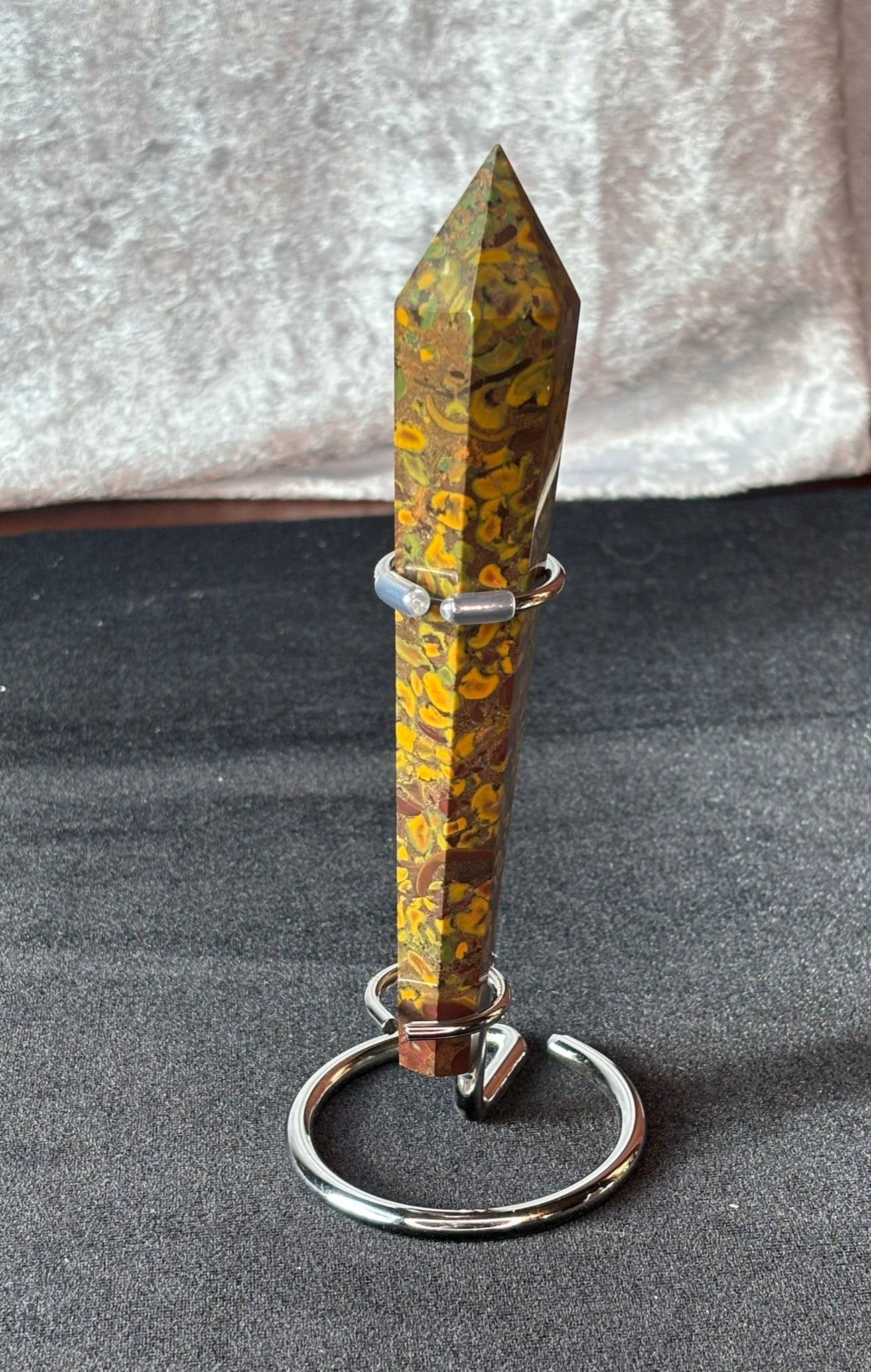 Conglomerate Jasper Wand