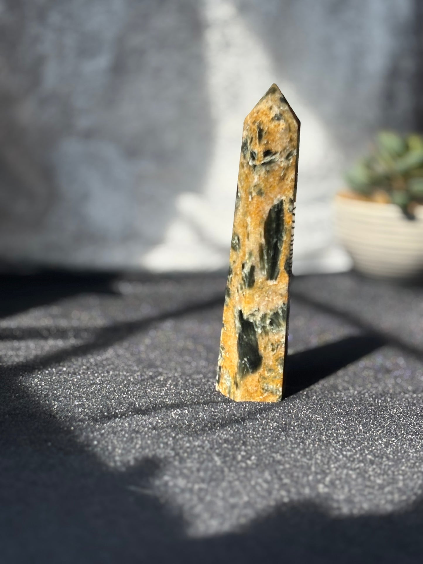 Seraphinite w. Sunstone Tower