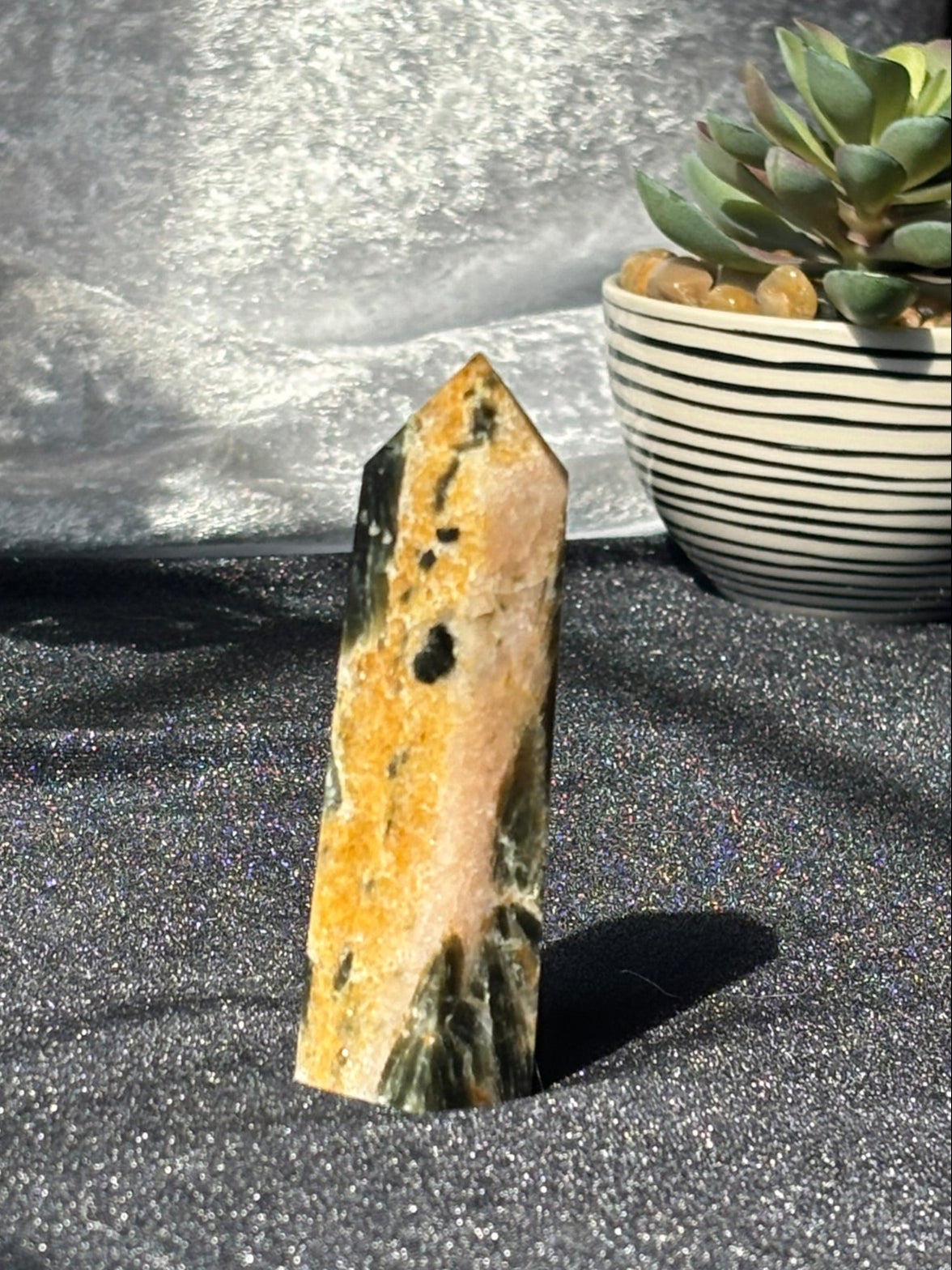 Seraphinite w. Sunstone Tower